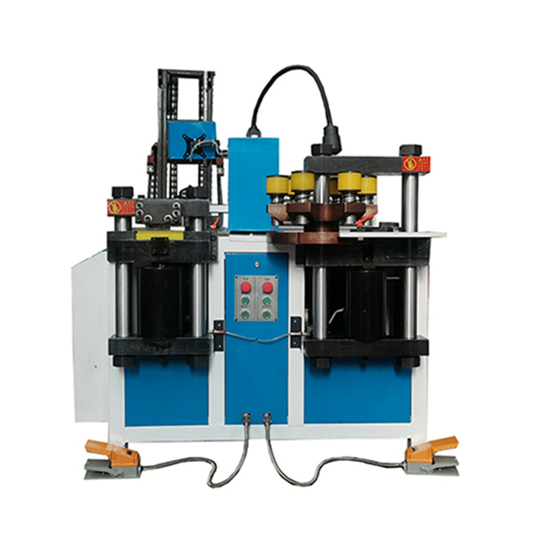 CNC busbar machine3